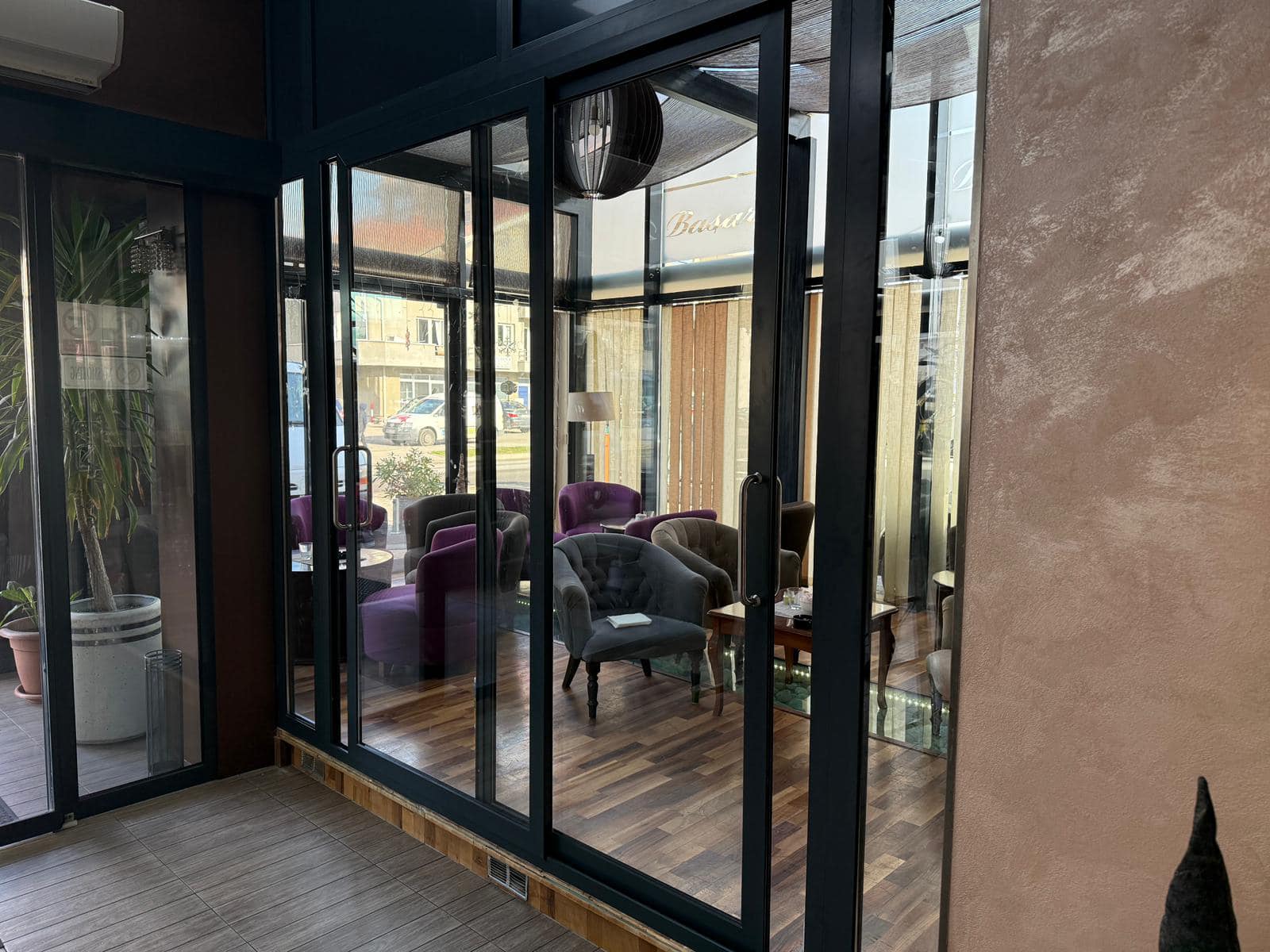 489789921_1455472145795894_1616941673422438274_n